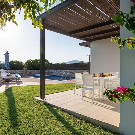 Next To Haraki Beach , Taverns Bars & 10 To Lindos Exterior foto